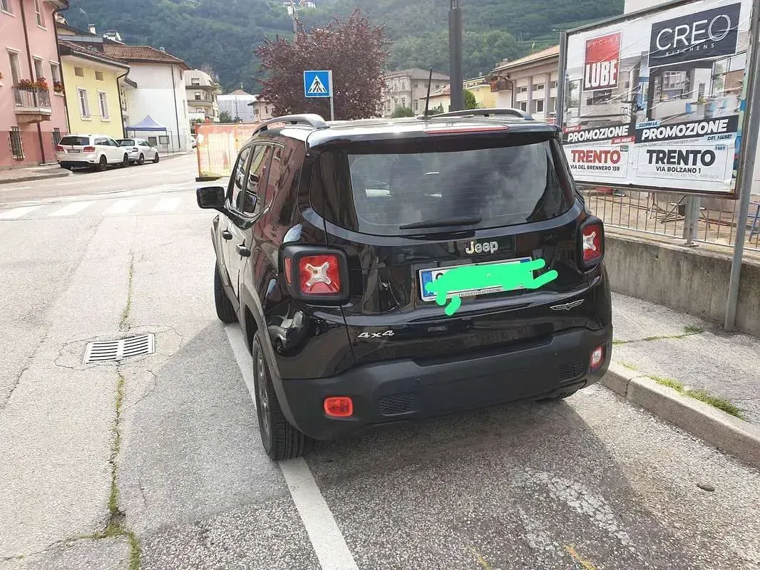 Usata Jeep Renegade Sport 120 CV (88 kW) 2018 Nero SUV