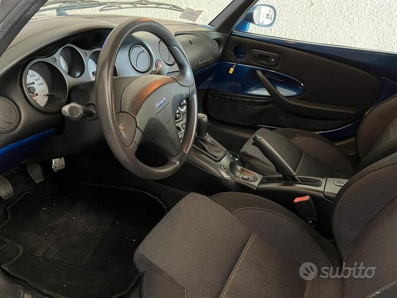 Usata Fiat Barchetta 130 CV (95 kW) 1999 Blu Cabrio
