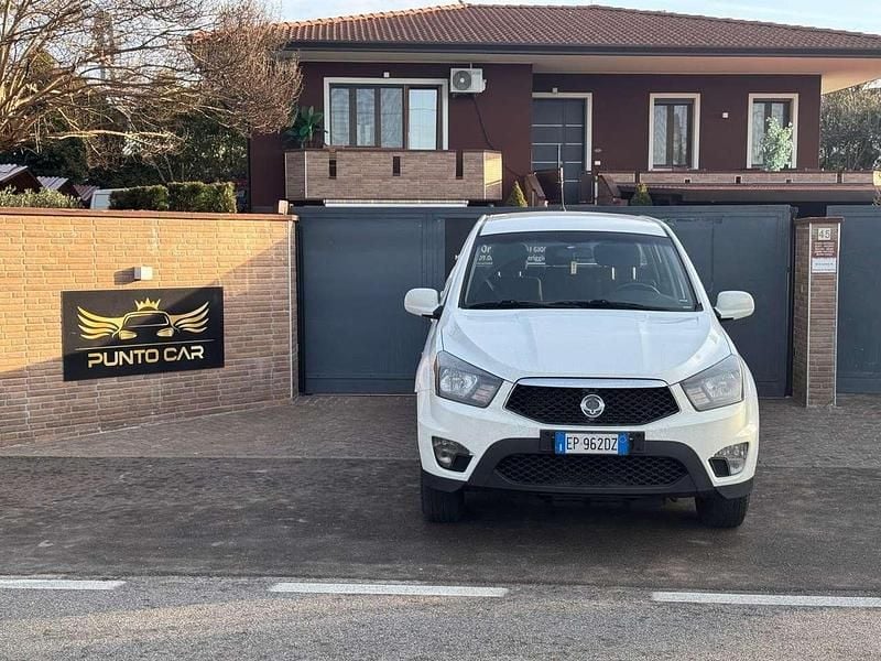 Bianco Usata 2012 Ssangyong (KGM) Actyon SUV | 8900 € (Ottimo prezzo) - Immagine 1/4