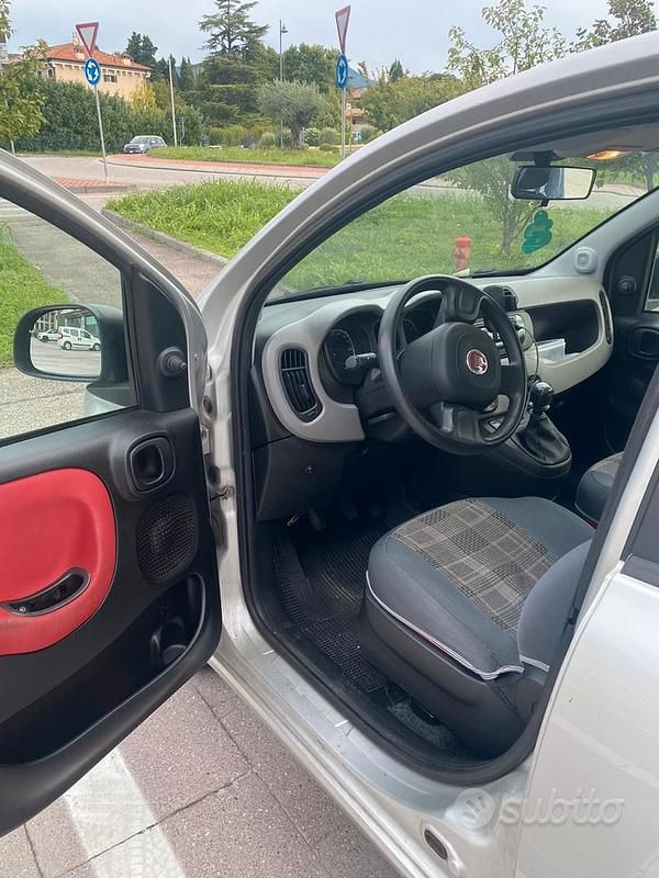 Usata Fiat Panda 85 CV (62 kW) 2015 Grigio Utilitaria