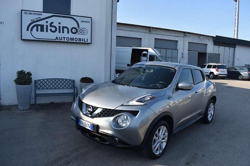 Argento Usata 2017 Nissan Juke Acenta SUV | 9900 € (Buon prezzo) - Immagine 1/4