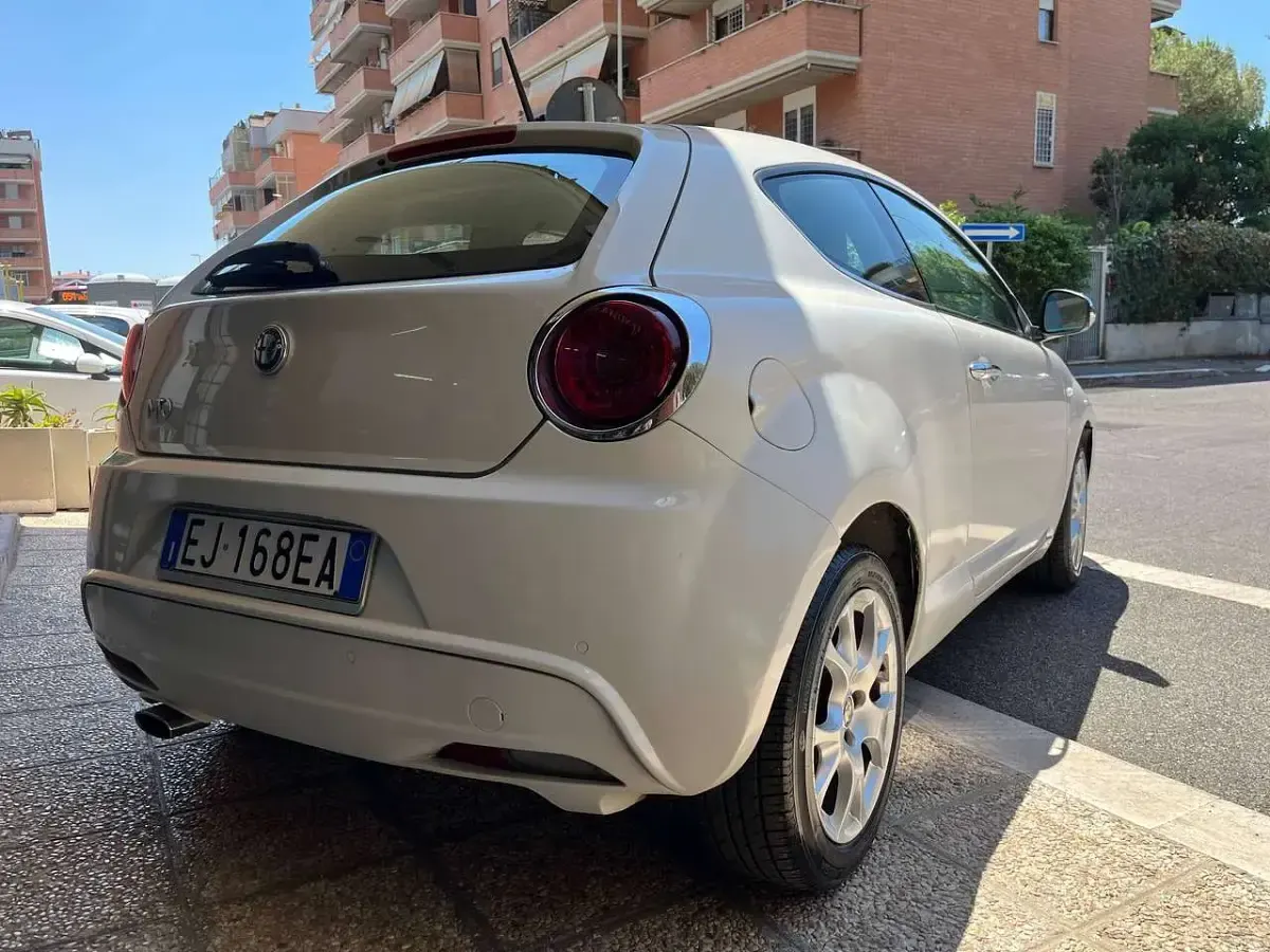 Usata Alfa Romeo MiTo Distinctive 79 CV (58 kW) 2011 Other Utilitaria