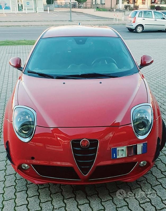 Usata Alfa Romeo MiTo Distinctive 95 CV (69 kW) 2016 Rosso Utilitaria