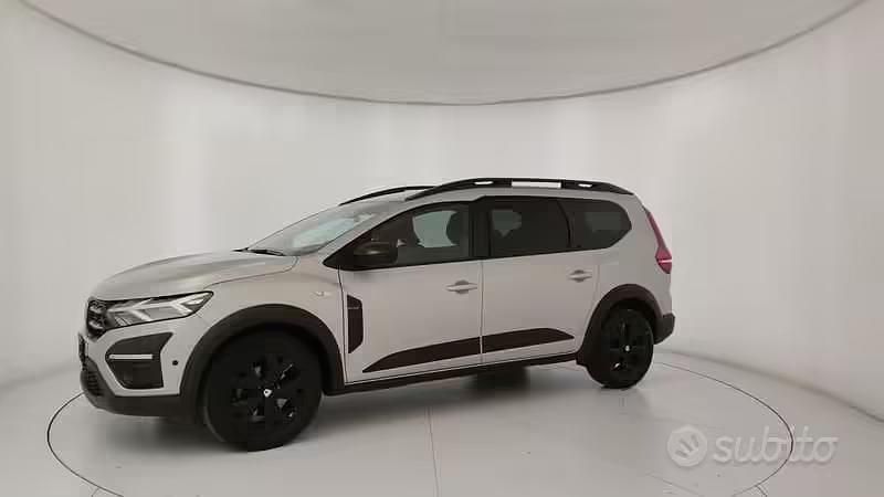 Occasion Dacia Jogger Extreme 101 ch (74 kW) 2023 Gris Monospace