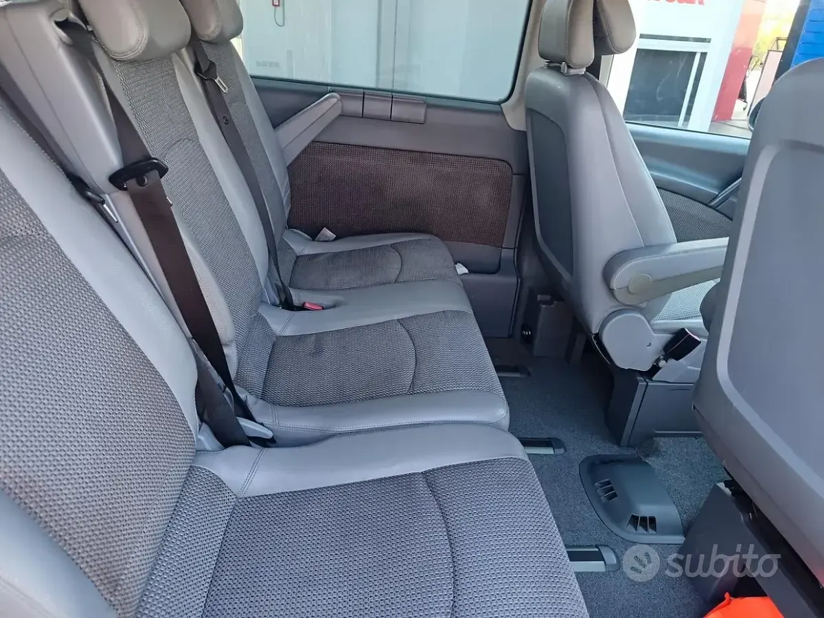 Usata Mercedes Viano 150 CV (110 kW) 2006 Grigio Monovolume