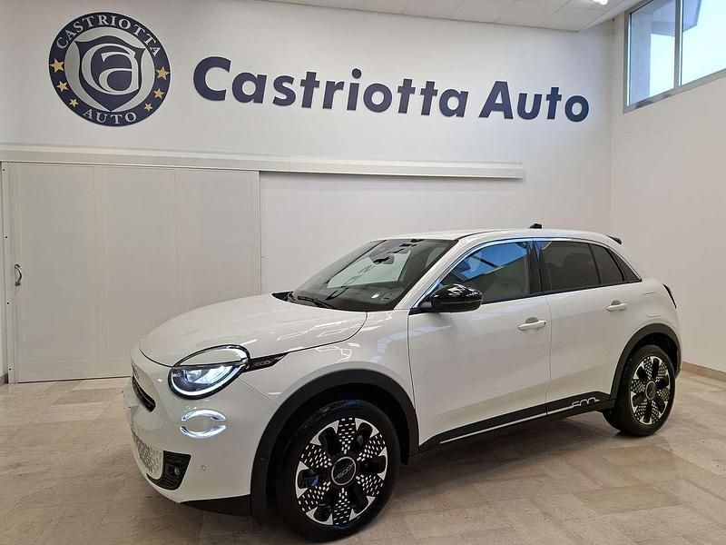 Usata Fiat 600 La Prima 101 CV (74 kW) 2025 Bianco SUV