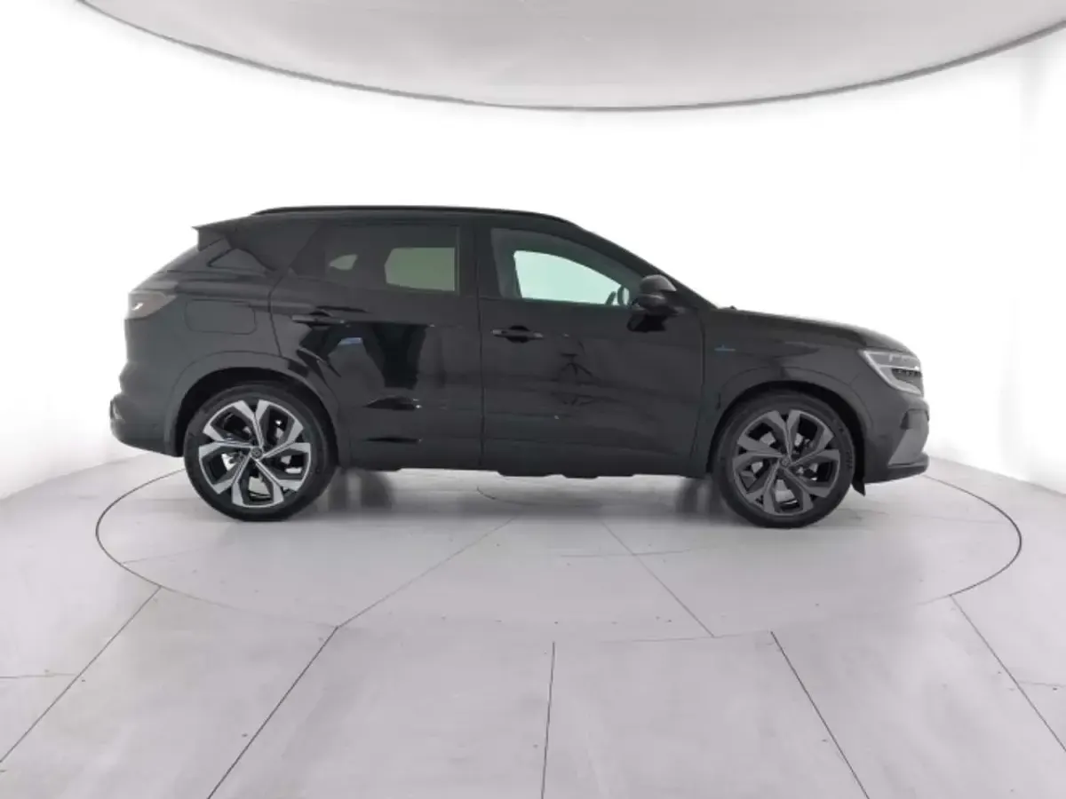 Usata Renault Austral Iconic 131 CV (96 kW) 2023 Nero etoilé SUV