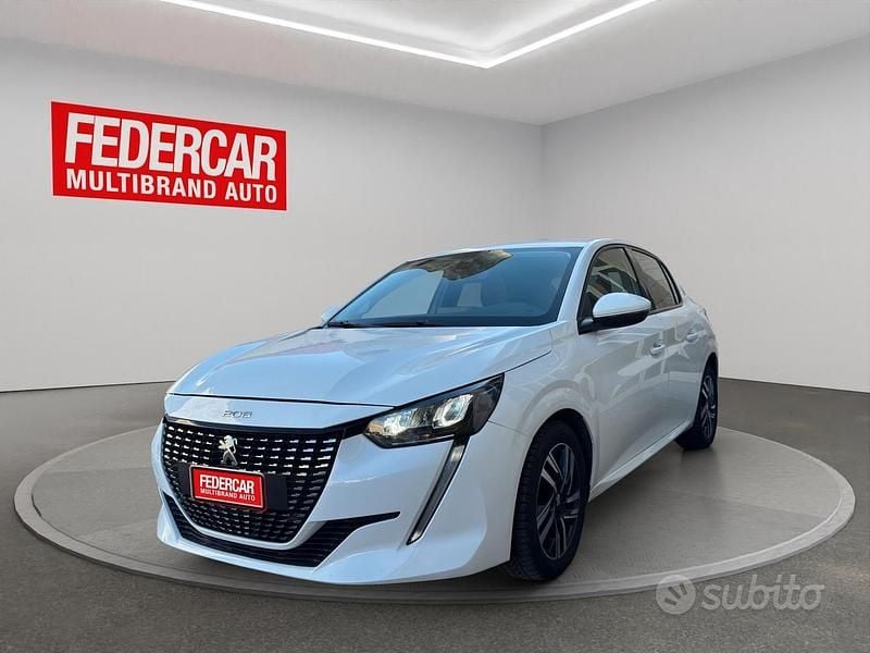 Usata Peugeot 208 Allure 130 CV (95 kW) 2021 Bianco Utilitaria