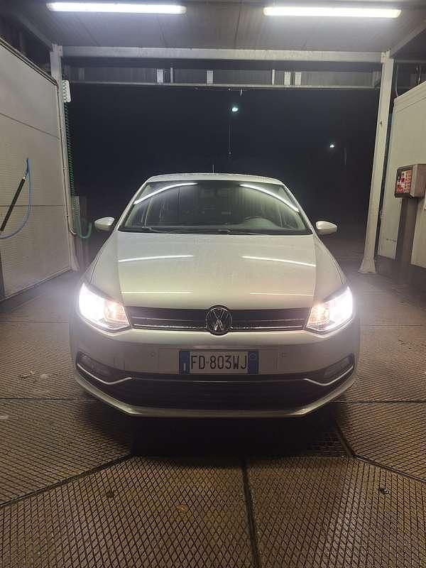 Usata VW Polo Comfortline 90 CV (66 kW) 2016 Berlina
