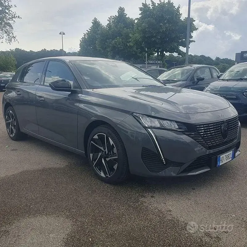 Nuova Peugeot 308 2026 Grigio Berlina