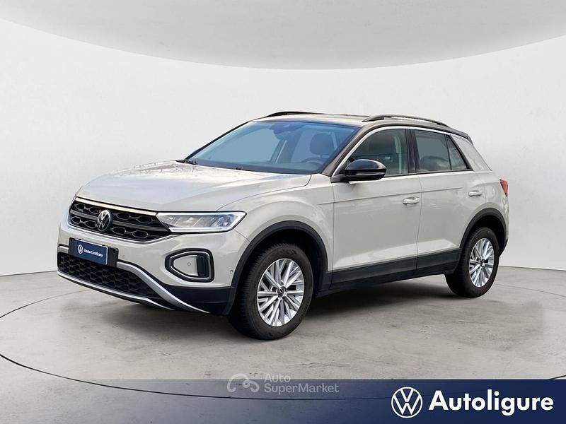 Usata VW T-Roc Life 110 CV (80 kW) 2023 Beige SUV