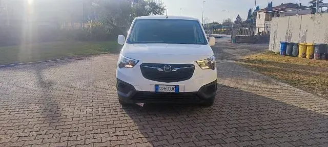 Usata Opel Combo Edition 131 CV (96 kW) 2021 Bianco Monovolume