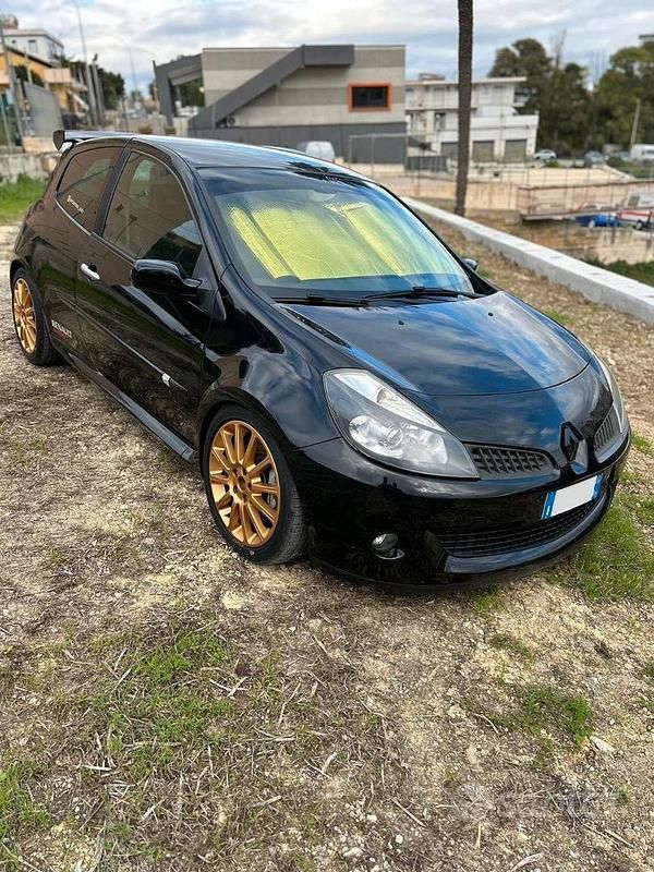 Usata Renault Clio II R.S. 203 CV (149 kW) 2006 Nero Berlina