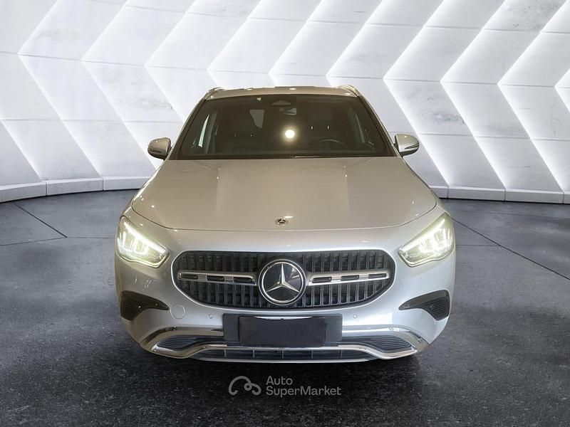Usata Mercedes GLA200 Advanced Plus 150 CV (110 kW) 2023 Argento SUV