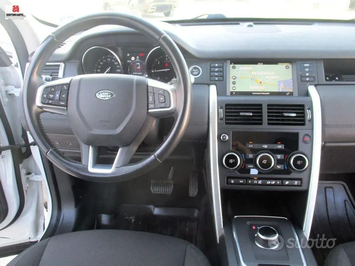 Usata Land Rover Discovery 5 150 CV (110 kW) 2018 Bianco SUV