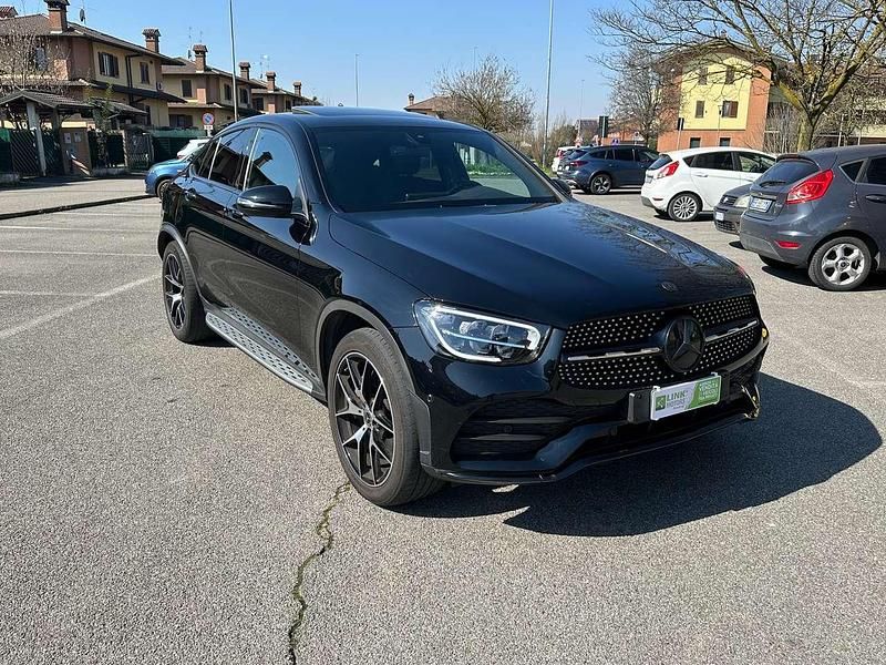 Usata Mercedes GLC200 Premium Plus 163 CV (119 kW) 2022 Nero SUV