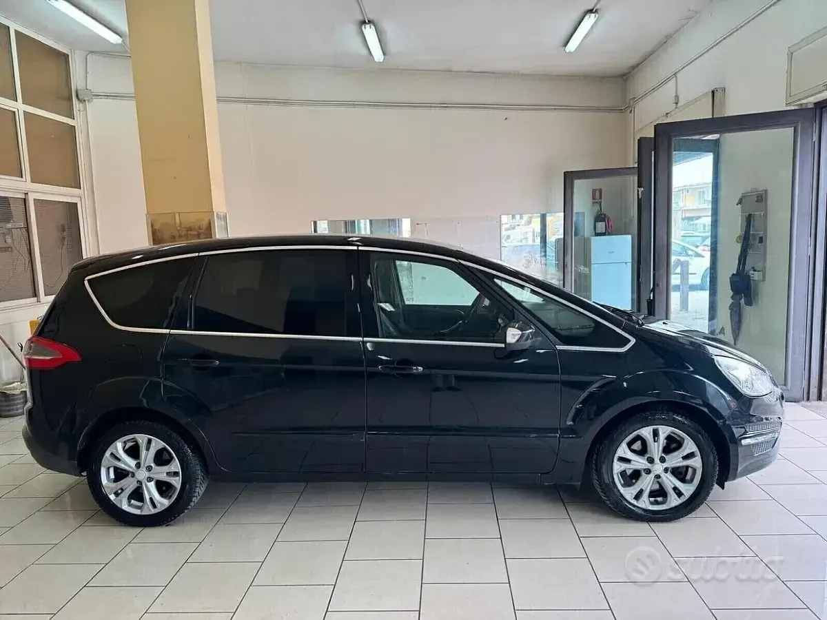 Usata Ford S-MAX S 163 CV (119 kW) 2010 Nero Monovolume