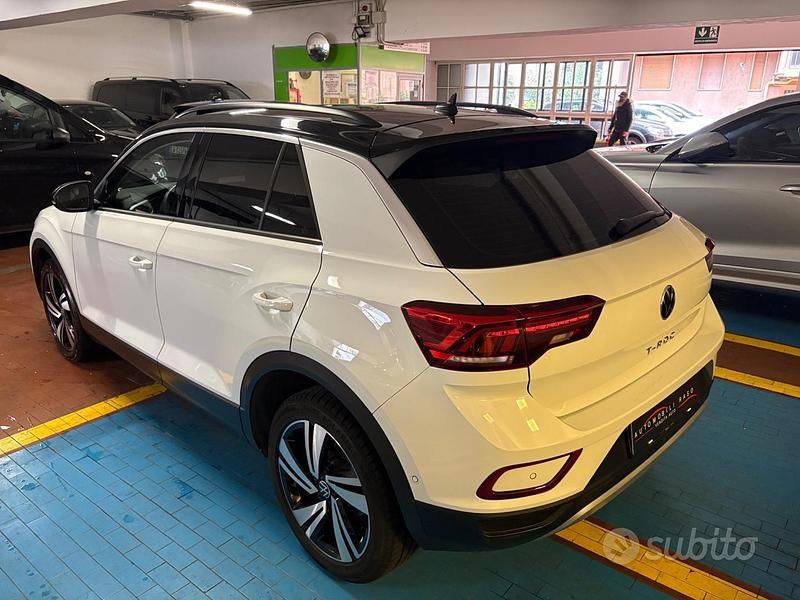 Usata VW T-Roc Life 150 CV (110 kW) 2022 Bianco SUV