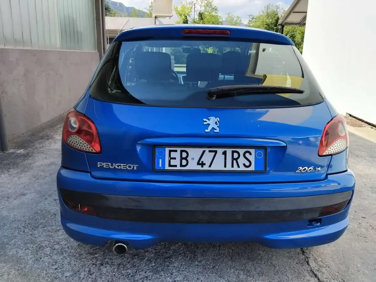 Usata Peugeot 206 60 CV (44 kW) 2010 Other Berlina