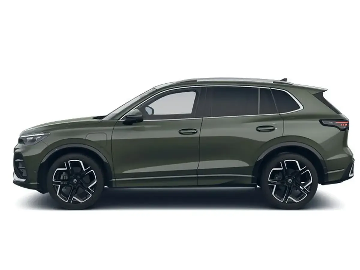 Nuova VW Tiguan R-line Plus 204 CV (150 kW) 2026 Velvet green metallizzato SUV
