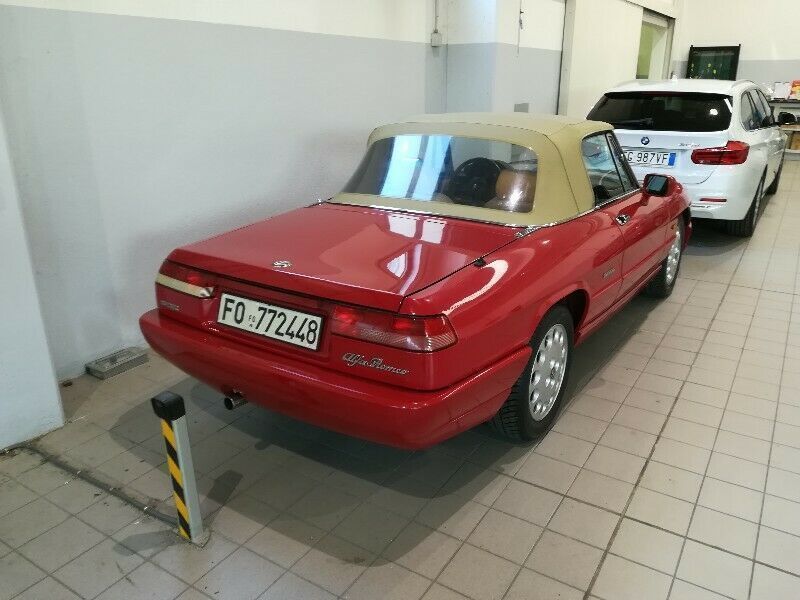 Usato 1990 Alfa Romeo Spider 1 6 Benzin 106 Cv 17 900