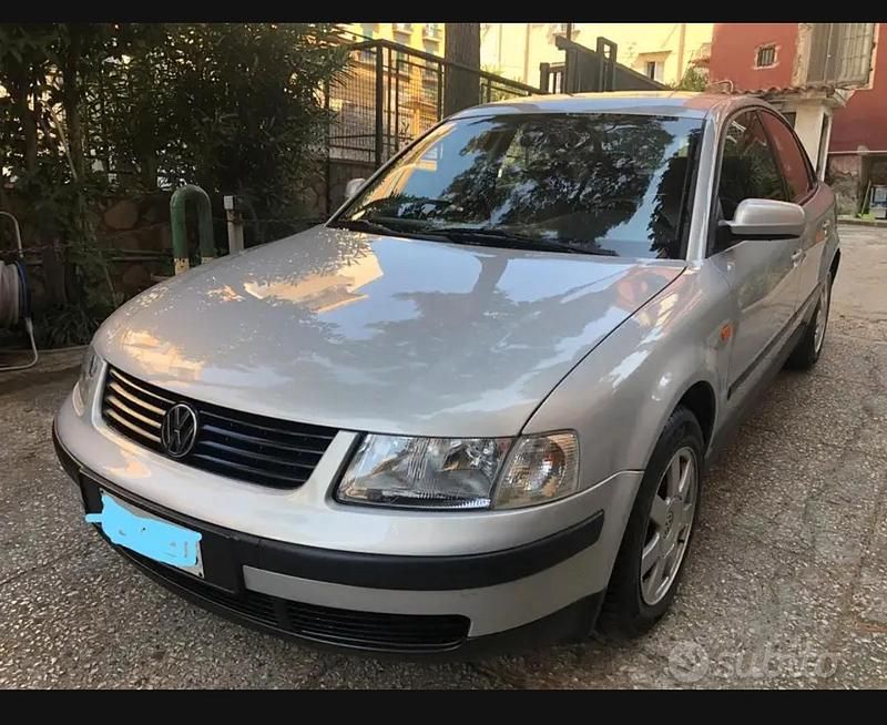Usata VW Passat 1998 Grigio Berlina
