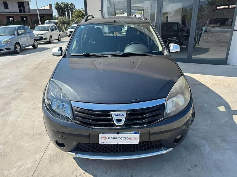 Usata Dacia Sandero Stepway 90 CV (66 kW) 2011 Grigio Utilitaria