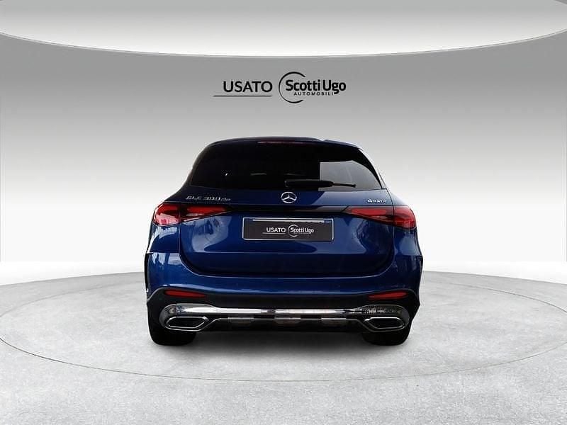 Usata Mercedes GLC300 AMG Line Premium 333 CV (244 kW) 2023 Blu SUV