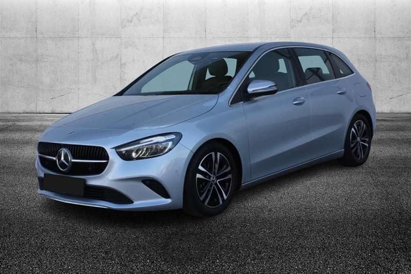 Usata Mercedes B180 Advanced 116 CV (85 kW) 2024 Argento Monovolume