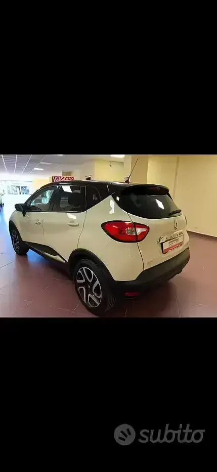Occasion Renault Captur 90 ch (66 kW) 2015 Gris SUV