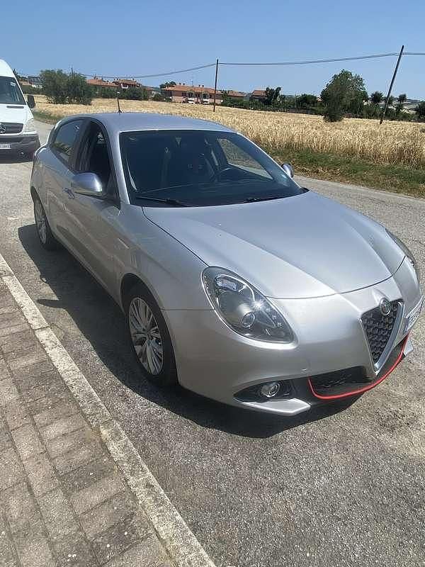 Usata Alfa Romeo Giulietta Progression 120 CV (88 kW) 2017 Utilitaria