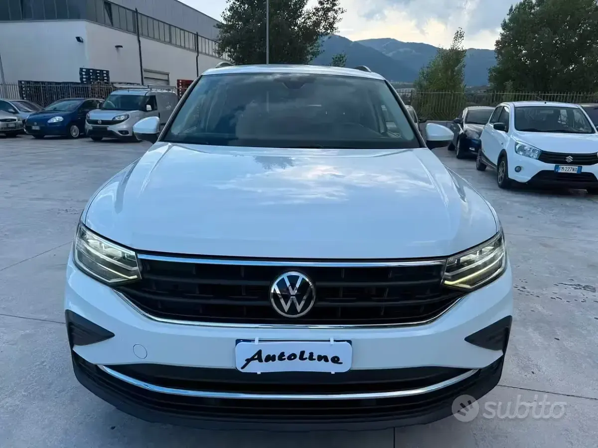 Usata VW Tiguan Life 116 CV (85 kW) 2021 Bianco SUV