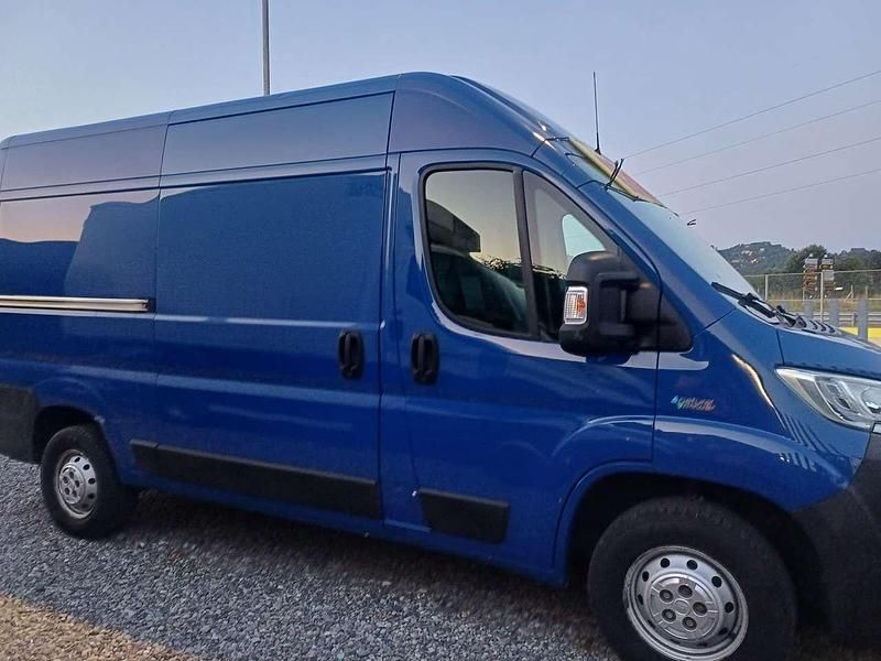 Usata Fiat Ducato 120 CV (88 kW) 2019 Blu/azzurro Furgone