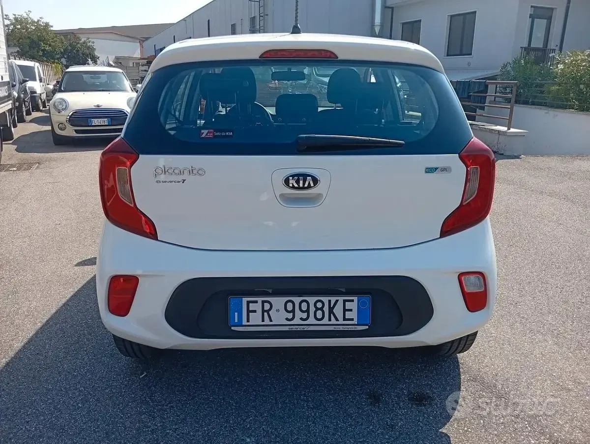 Usata Kia Picanto 65 CV (47 kW) 2018 Bianco Utilitaria