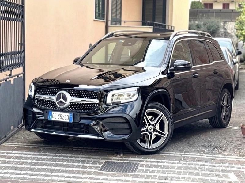 Usata Mercedes GLB200 Premium 150 CV (110 kW) 2021 Nero SUV