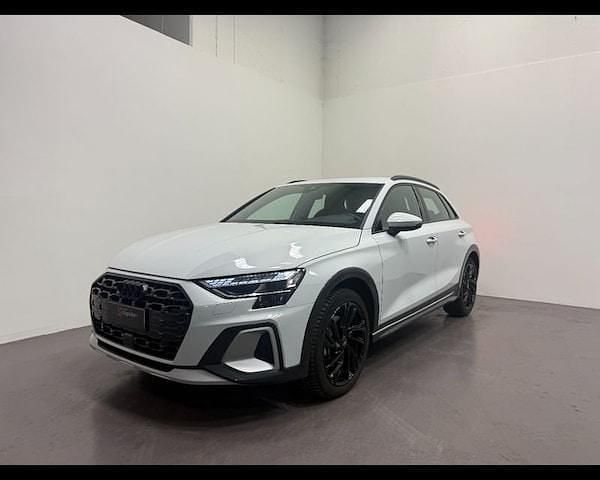 Usata Audi A3 Comfort 150 CV (110 kW) 2024 Bianco Utilitaria
