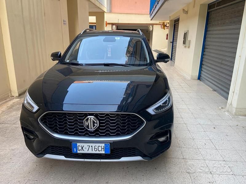 Usata 2022 MG ZS Tre volumi | 14.000 € (Buon prezzo) - Immagine 1/4