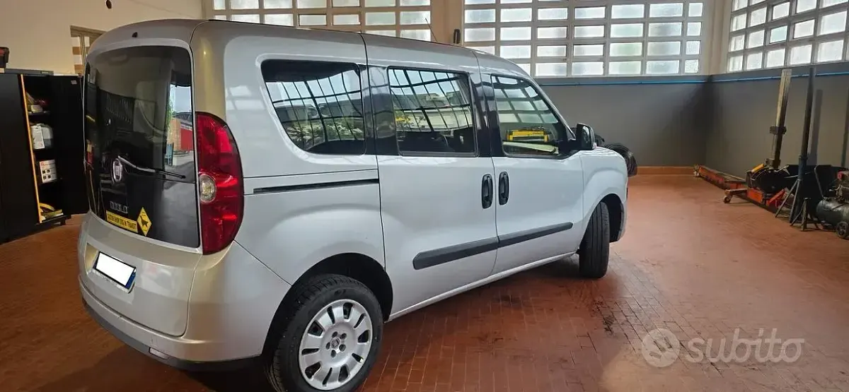 Usata Fiat Doblò Active 90 CV (66 kW) 2013 Grigio Monovolume