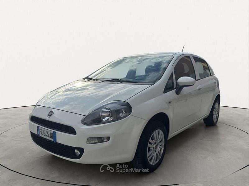 Usata Fiat Punto Lounge 77 CV (56 kW) 2016 Bianco Berlina