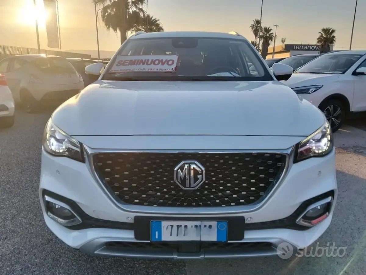 Usata MG HS Luxury 162 CV (119 kW) 2023 Bianco SUV