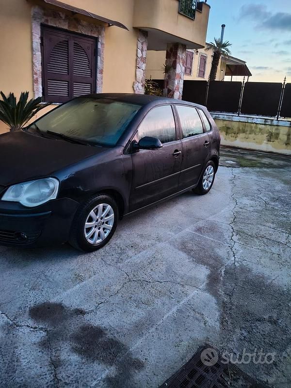 Usata VW Polo 101 CV (74 kW) 2005 Blu Utilitaria
