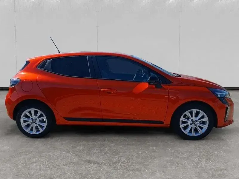 Nuova Renault Clio SE 66 CV (48 kW) 2026 Arancione Utilitaria