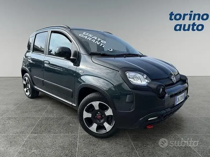 Usata Fiat Panda Cross Cross 70 CV (51 kW) 2023 Verde Utilitaria