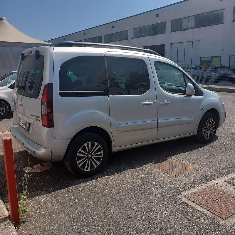 Usata Peugeot TePee Active 99 CV (72 kW) 2017 Station wagon