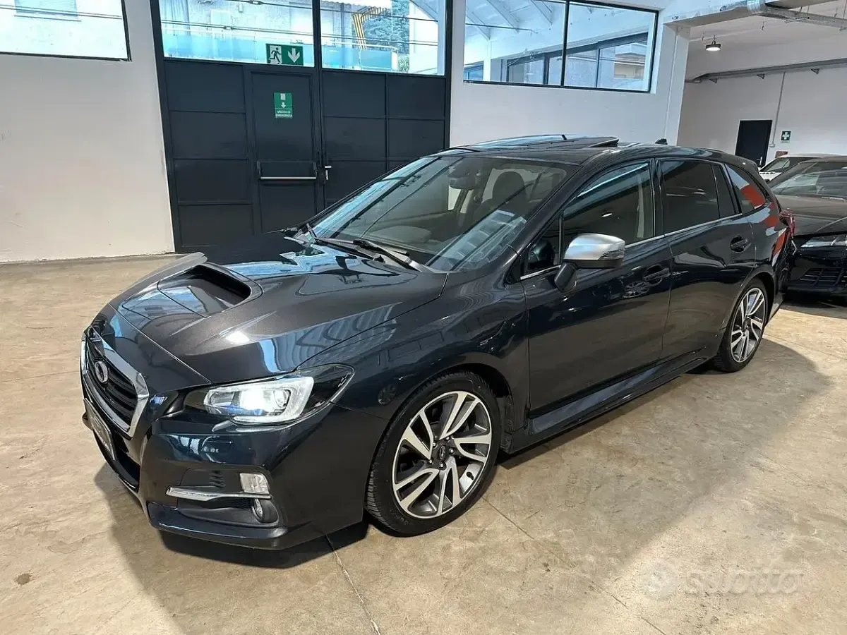 Usata Subaru Levorg Sport 170 CV (125 kW) 2016 Grigio Station wagon