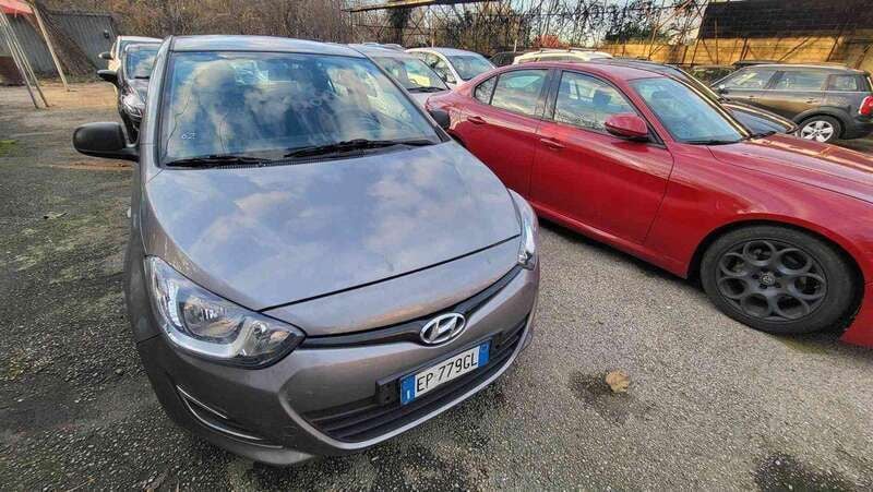 Usata Hyundai i20 Classic 86 CV (63 kW) 2013 Grigio Berlina