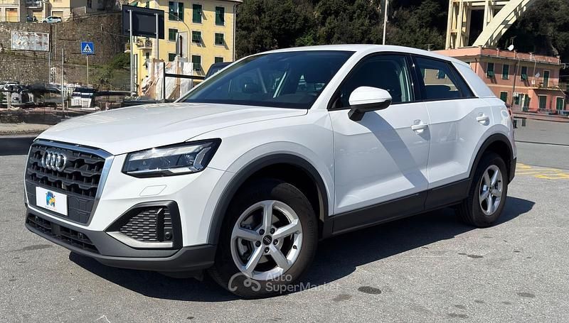 Usata Audi Q2 Business 150 CV (110 kW) 2022 Bianco SUV