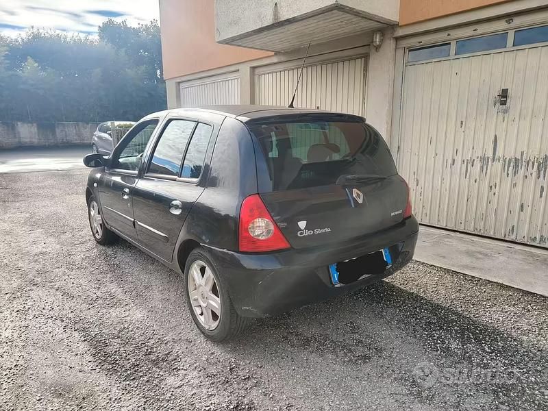 Gebraucht Renault Clio II 58 PS (42 kW) 2006 Schwarz Limousine