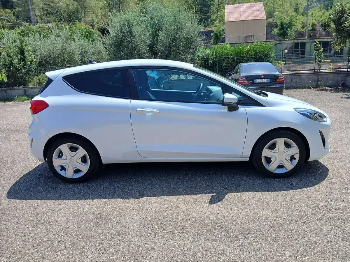 Usata Ford Fiesta Business Edition 86 CV (63 kW) 2020 Bianco Utilitaria