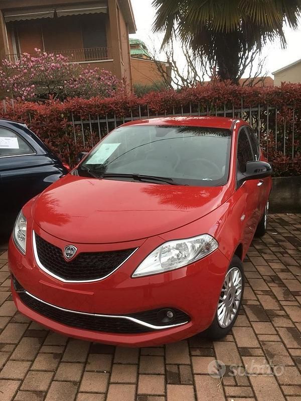Usata Lancia Ypsilon 2018 Utilitaria